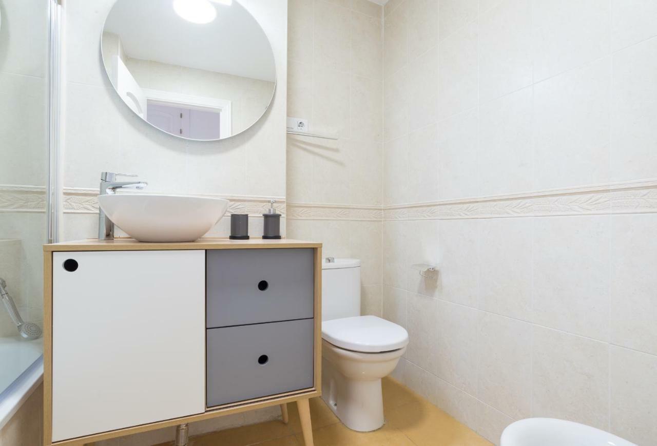 Apartamentos Tucan Малага Экстерьер фото