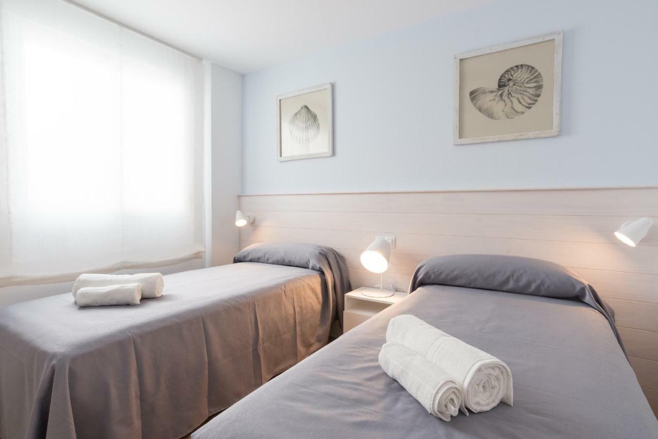 Apartamentos Tucan Малага Экстерьер фото