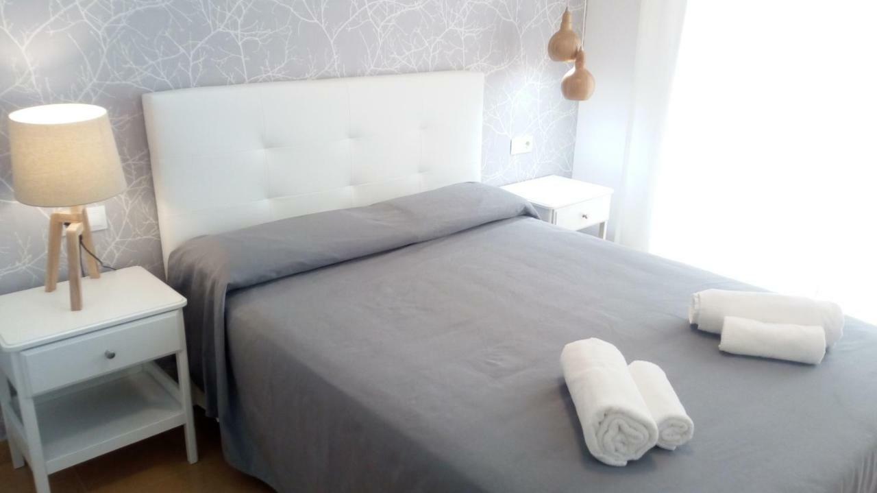 Apartamentos Tucan Малага Экстерьер фото