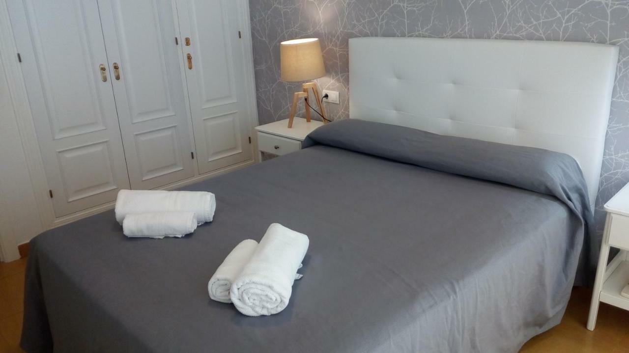 Apartamentos Tucan Малага Экстерьер фото