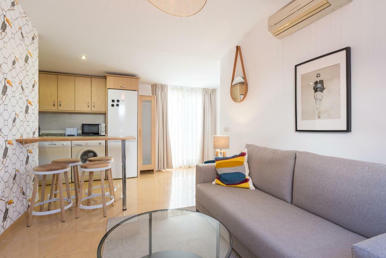 Apartamentos Tucan Малага Экстерьер фото