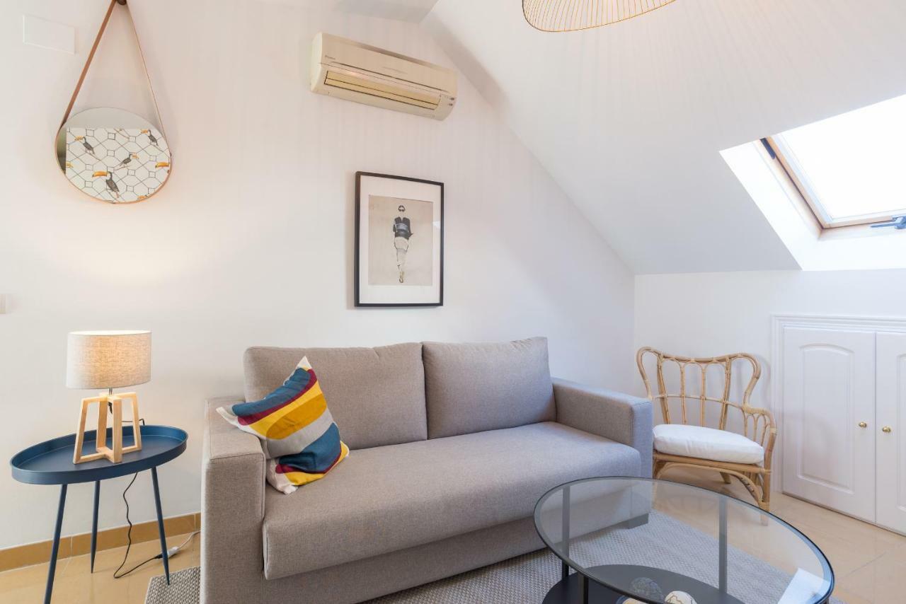 Apartamentos Tucan Малага Экстерьер фото