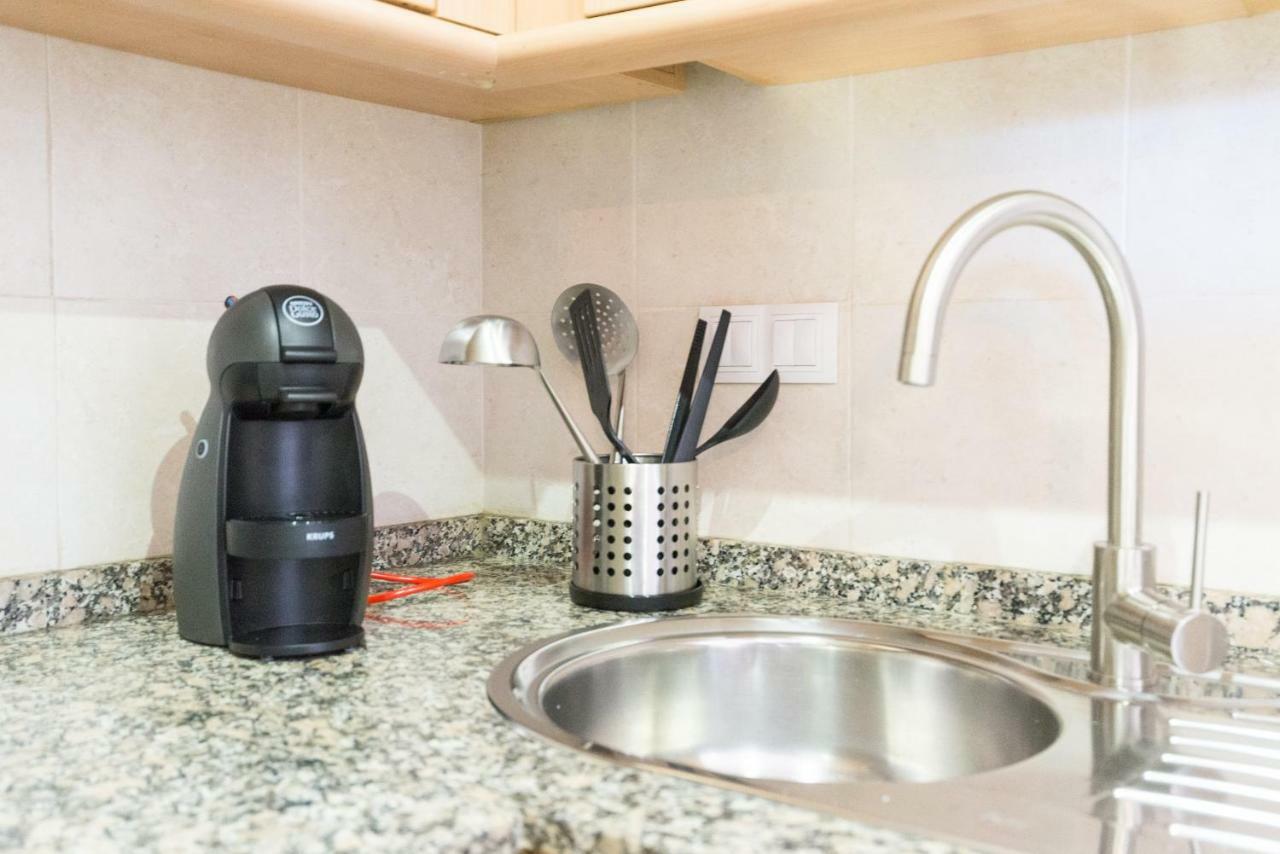 Apartamentos Tucan Малага Экстерьер фото